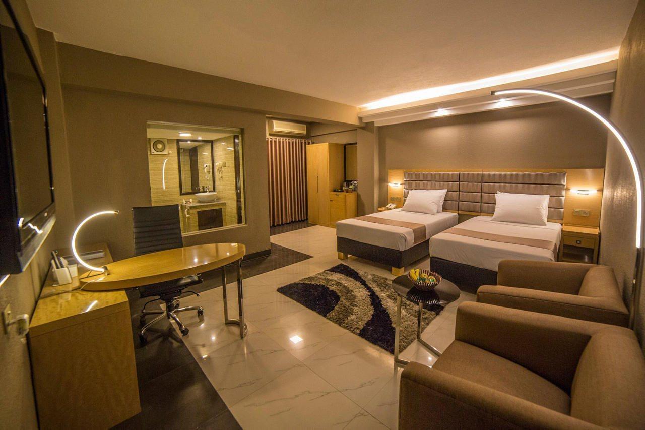Hotel Castle Salam Khulna Екстериор снимка